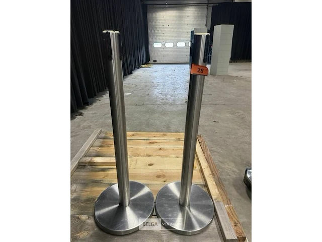 2x afzetpaal met lint ± h 95cm - afbeelding 1 van  1