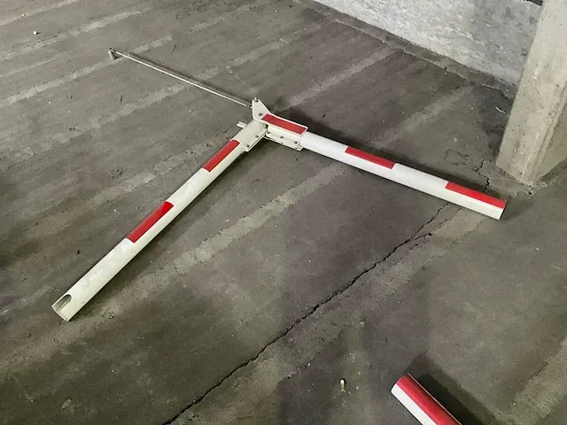2x automatische slagboom kone - afbeelding 6 van  13