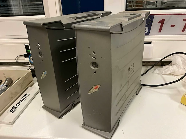 2x back-ups mge ellipse 600 - afbeelding 1 van  5