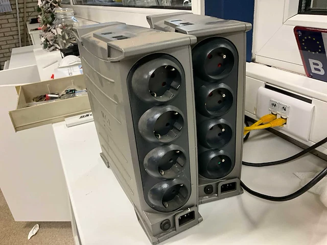 2x back-ups mge ellipse 600 - afbeelding 4 van  5