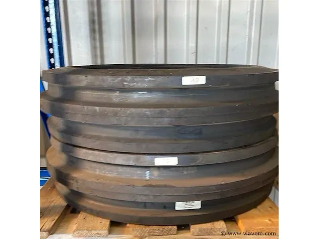 2x band bkt tf9099 10.00-16 - afbeelding 1 van  5