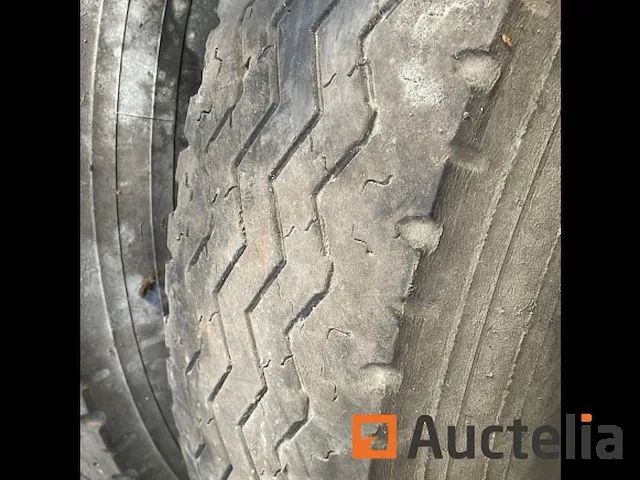2x band + velg michelin 8.25-17 8 gaats - afbeelding 2 van  7
