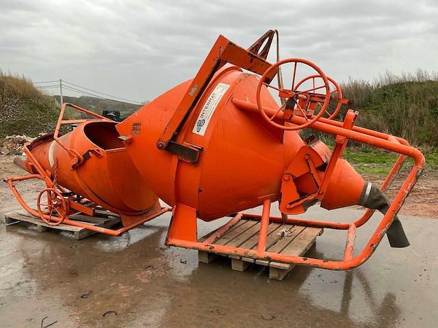 2x betonkubel 375l en 750l - afbeelding 2 van  8