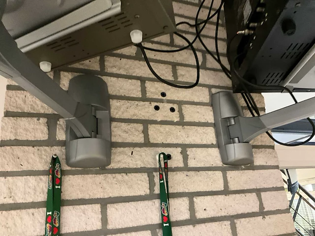 2x beveiligingsmonitor konig+ medion md 20158 - afbeelding 11 van  13