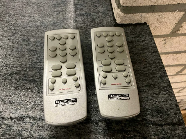 2x beveiligingsmonitor konig+ medion md 20158 - afbeelding 12 van  13