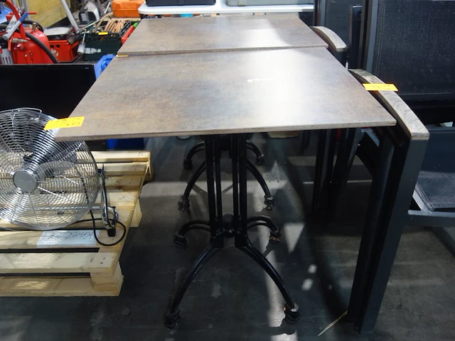 2x bistrotafel + 6x terrasstoel - afbeelding 1 van  7
