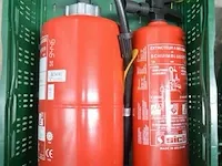 2x brandblussers schuimblusser mak