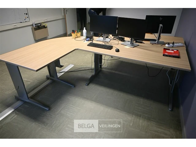 2x bureau met hoekelement - afbeelding 3 van  6