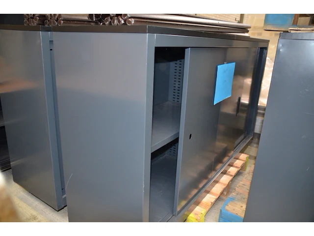 2x bureaukast met schuifdeuren - afbeelding 1 van  2