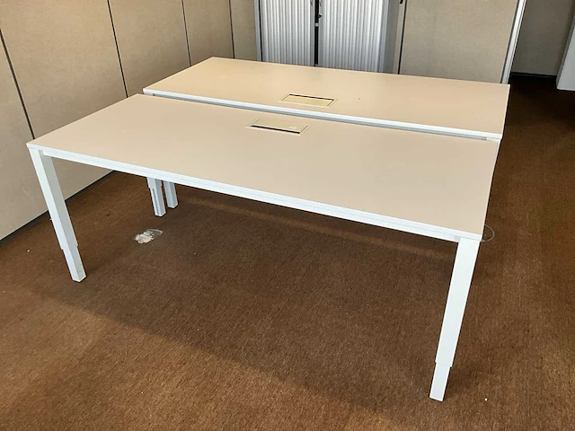 2x bureautafel pami 160x80 vv kabeldoorvoer - afbeelding 1 van  6