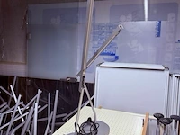 2x bureellamp u-line designed bij maarten van serveren - afbeelding 2 van  2