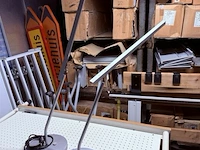 2x bureellamp u-line designed bij maarten van severen - afbeelding 2 van  2