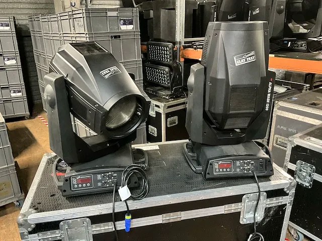 2x clay paky alpha wash 1200 moving head - afbeelding 1 van  5