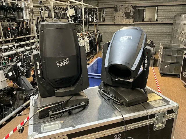 2x clay paky alpha wash 575 moving head - afbeelding 1 van  5
