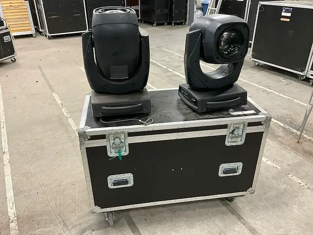 2x clay paky mythos 2 moving head - afbeelding 6 van  6