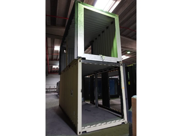 2x container - afbeelding 1 van  4