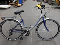 2x damesfiets - afbeelding 1 van  4