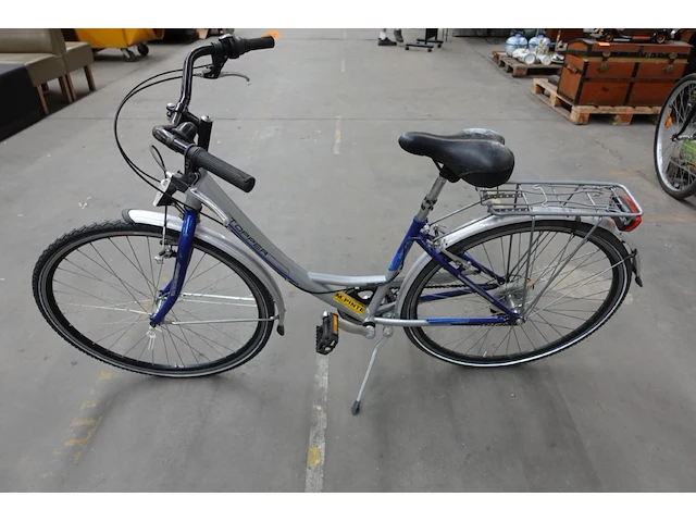 2x damesfiets - afbeelding 2 van  4