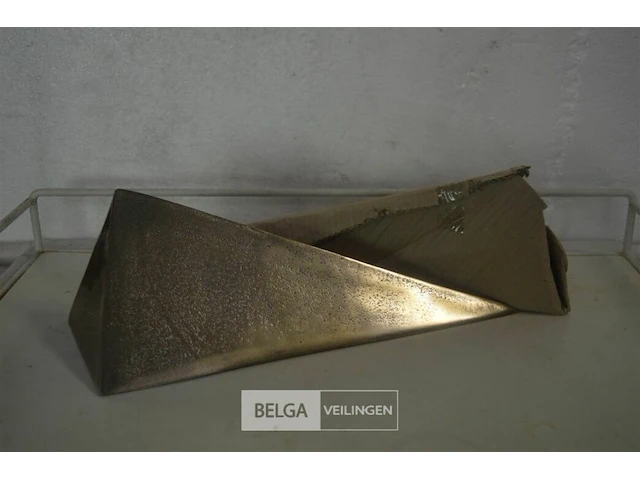 2x deco pyramide - afbeelding 1 van  4