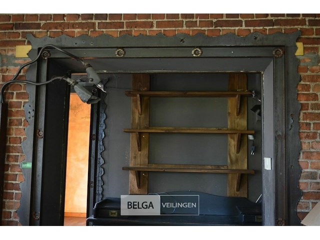 2x decoratieve ijzeren chabranten b1,38 op 2,6m hoog - afbeelding 1 van  4