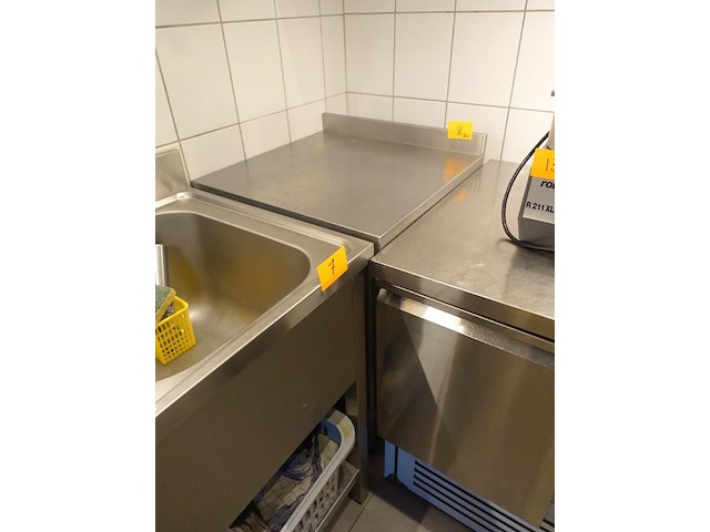 2x div rvs werktafel - afbeelding 1 van  3