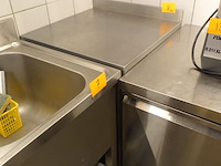 2x div rvs werktafel