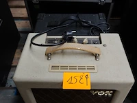2x diverse versterkers - afbeelding 1 van  6