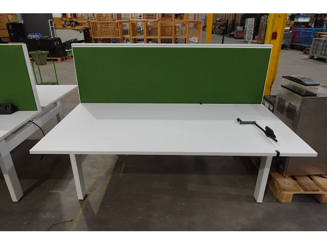2x dubbelzijdige bureautafel met akoestisch scherm - afbeelding 3 van  4