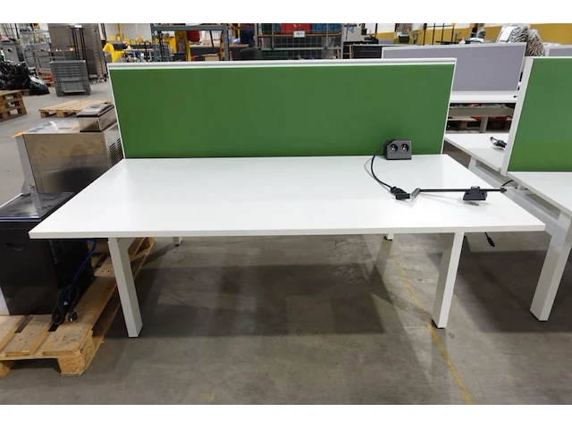 2x dubbelzijdige bureautafel met akoestisch scherm - afbeelding 4 van  4