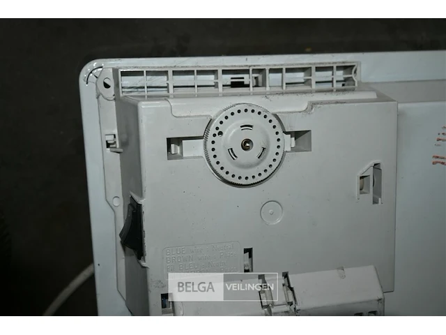 2x elektrische verwarming - afbeelding 3 van  3