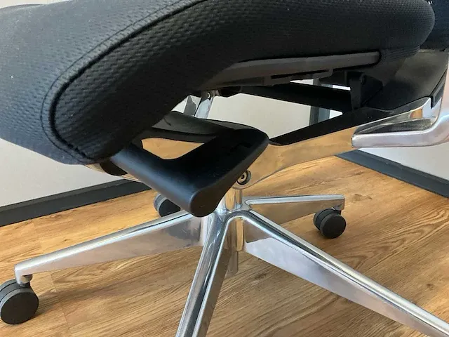 2x ergonomische bureaustoel - afbeelding 6 van  10