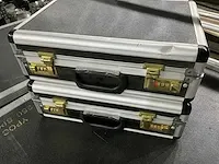 2x flightcase koffer met batterij - afbeelding 6 van  7