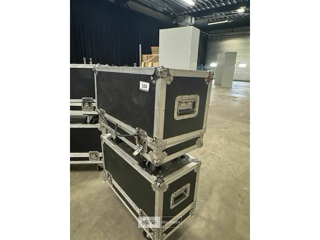 2x flightcase met verlichting - afbeelding 4 van  6