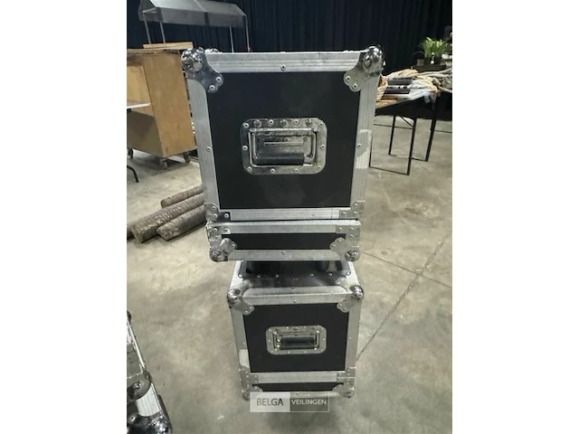 2x flightcase met verlichting - afbeelding 3 van  5