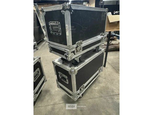 2x flightcase met verlichting - afbeelding 4 van  5