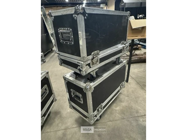 2x flightcase met verlichting - afbeelding 5 van  5