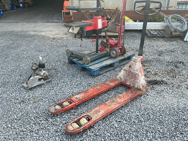2x garagekrik 20t + koplampafstelapparaat + adblue pomp - afbeelding 1 van  10
