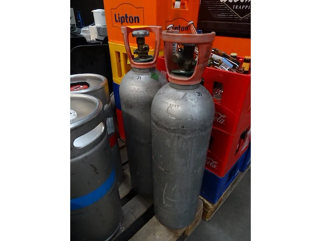 2x gasfles co2 - afbeelding 1 van  6
