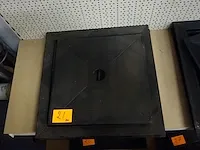 2x gietijzer putdeksel - afbeelding 1 van  1