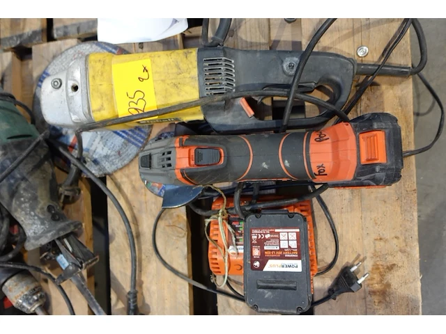 2x haakse slijper powerplus - afbeelding 1 van  3