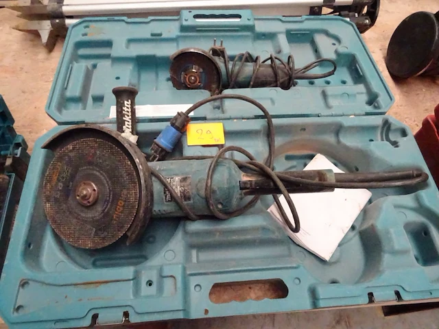 2x haakseslijper makita - afbeelding 4 van  7