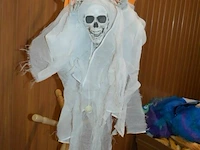 2x halloween deco skelet met licht - afbeelding 1 van  4