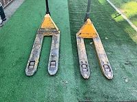 2x hand hydraulische palletwagen - afbeelding 4 van  5