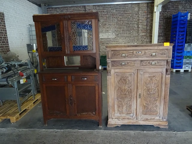 2x houten kast + metalen tafel - afbeelding 1 van  3