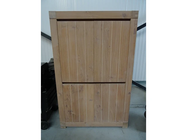 2x houten kast - afbeelding 1 van  7
