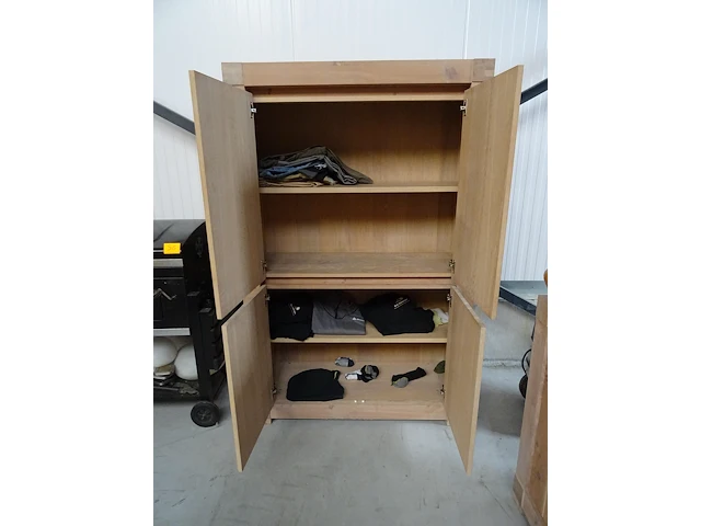 2x houten kast - afbeelding 2 van  7