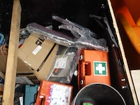 2x houten koffer + diverse inhoud - afbeelding 3 van  9