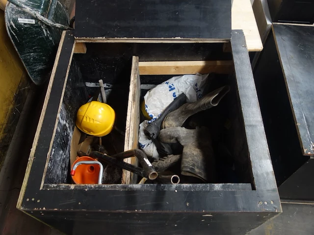 2x houten koffer + diverse inhoud - afbeelding 6 van  9