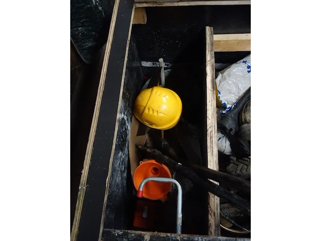 2x houten koffer + diverse inhoud - afbeelding 8 van  9