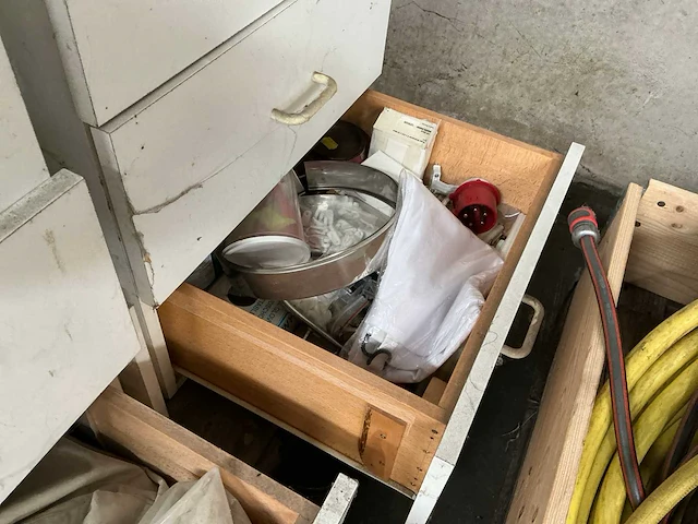 2x houten opbergkast - afbeelding 4 van  16